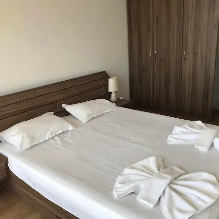 Apartment Lazur 5 Nadezhda