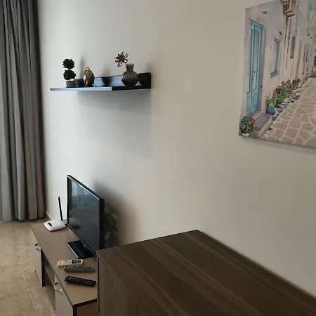 Apartment Lazur 5 Nadezhda *