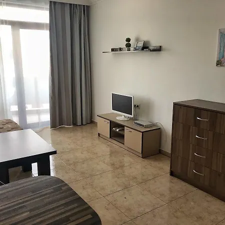 Apartment Lazur 5 Nadezhda *